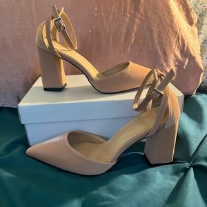 Apricot/Nude Point Toe Chunky Heeled Pumps